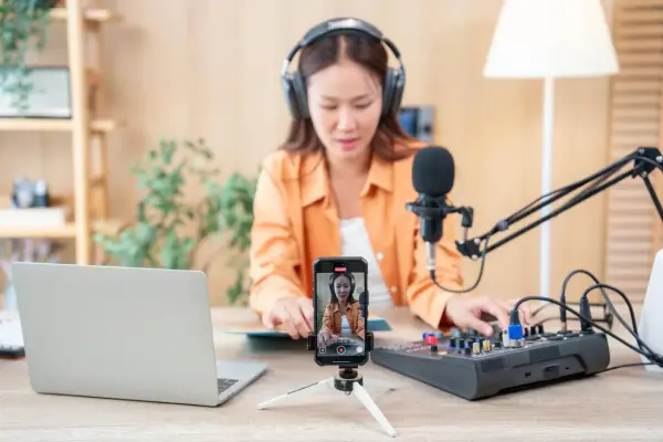 اتصال USB به گوشی اندرویدی؛ راهنمای استفاده از موس، کیبورد و فلش مموری