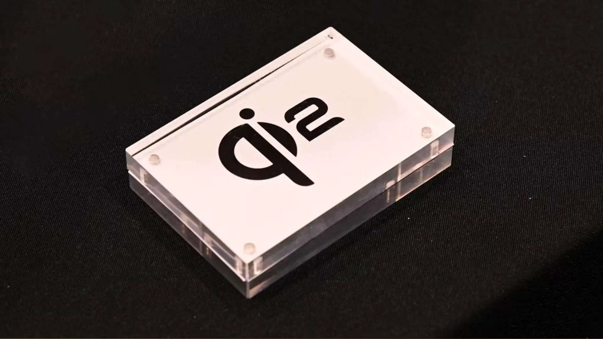 آشنایی با استاندارد شارژ بی سیم Qi2 25W با سرعت شارژ ۲۵ وات