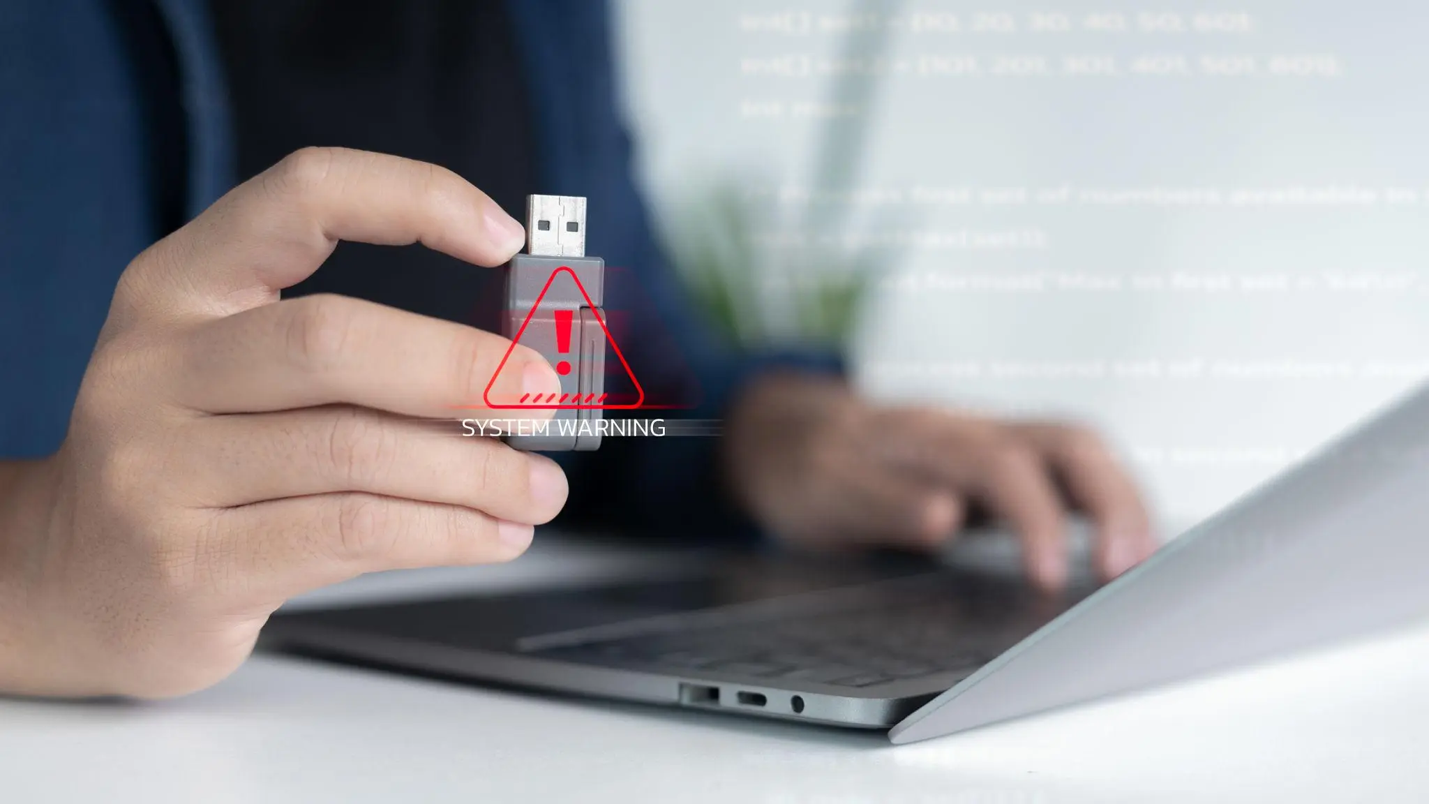 ۷ چیزی که نباید به پورت USB کامپیوتر وصل کنید؛ از کابل خراب تا USB Killer