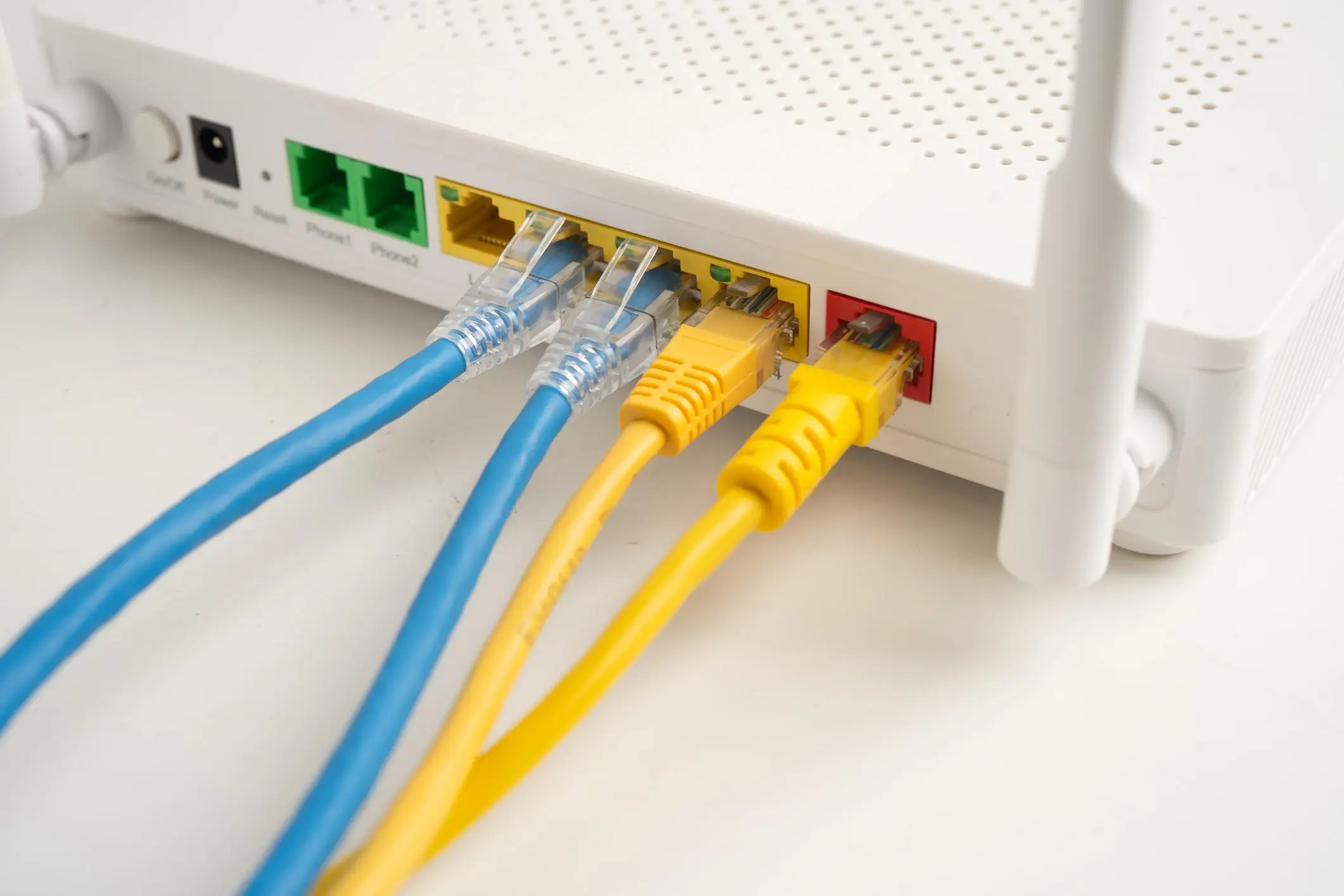 باورهای اشتباه درباره کابل شبکه؛ تفاوت Cat5e و Cat6 و Cat6A و Cat8